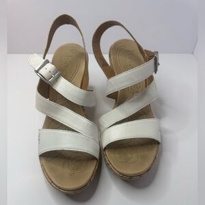 B.O.C White and Tan Schirra Sandals Size 9M